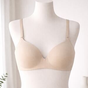 Victoria’s Secret Pink Wireless T-Shirt Bra Nude 34C